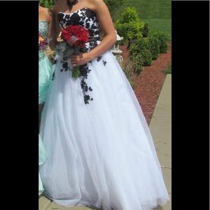 Posh precious prom dress